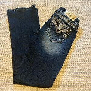 Miss Me Women's Medium Wash Wing Flap Easy Boot Cut 32" Jeans